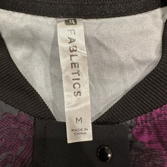 Fabletics Floral Patterned Women's Jacket Medium - Picture 7 of 8